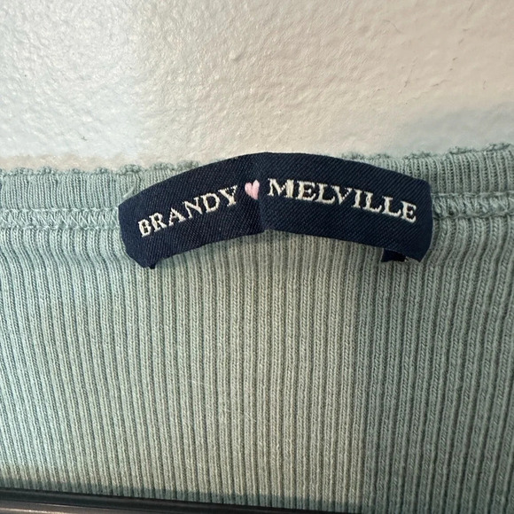 Brandy Melville Paige Baby Button Up Tee Cropped Green Women’s One Size Fits All - Picture 6 of 7